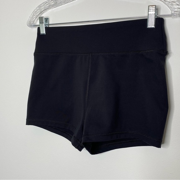 American Eagle Outfitters The Everything Black Shortie - Picture 1 of 8